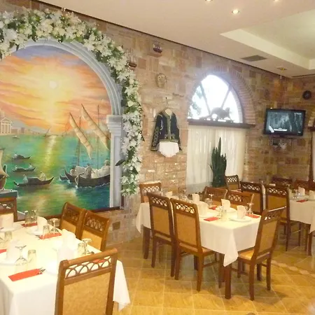 Piccolino 3* Sarandë
