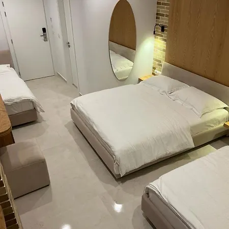 ホテル Piccolino Sarandë