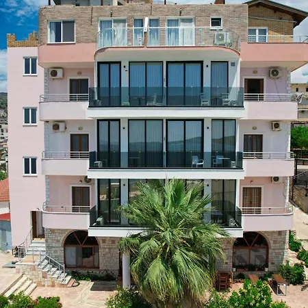Piccolino 3* Sarandë